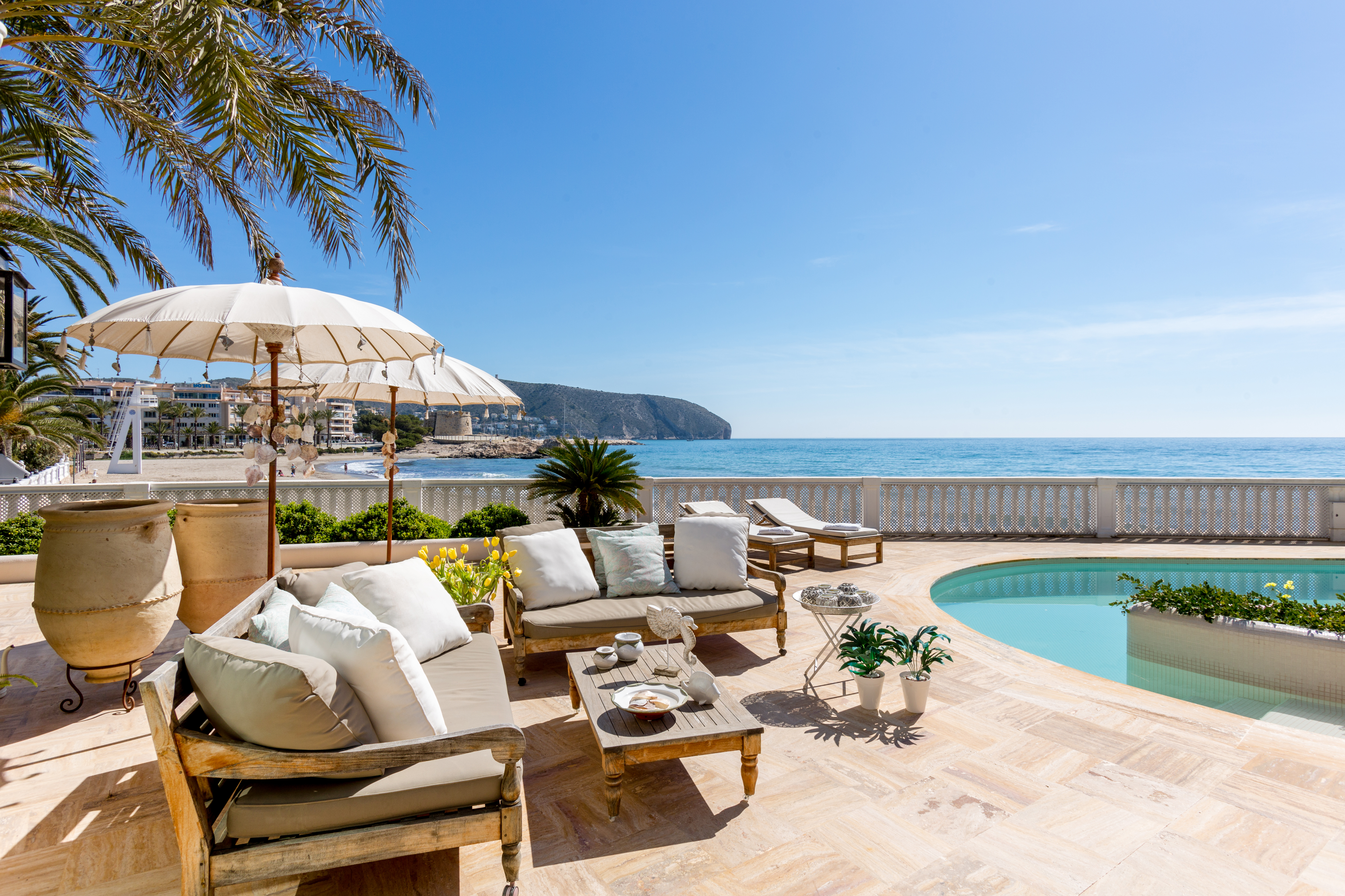 Unique Impressive Luxury Villa Beach House